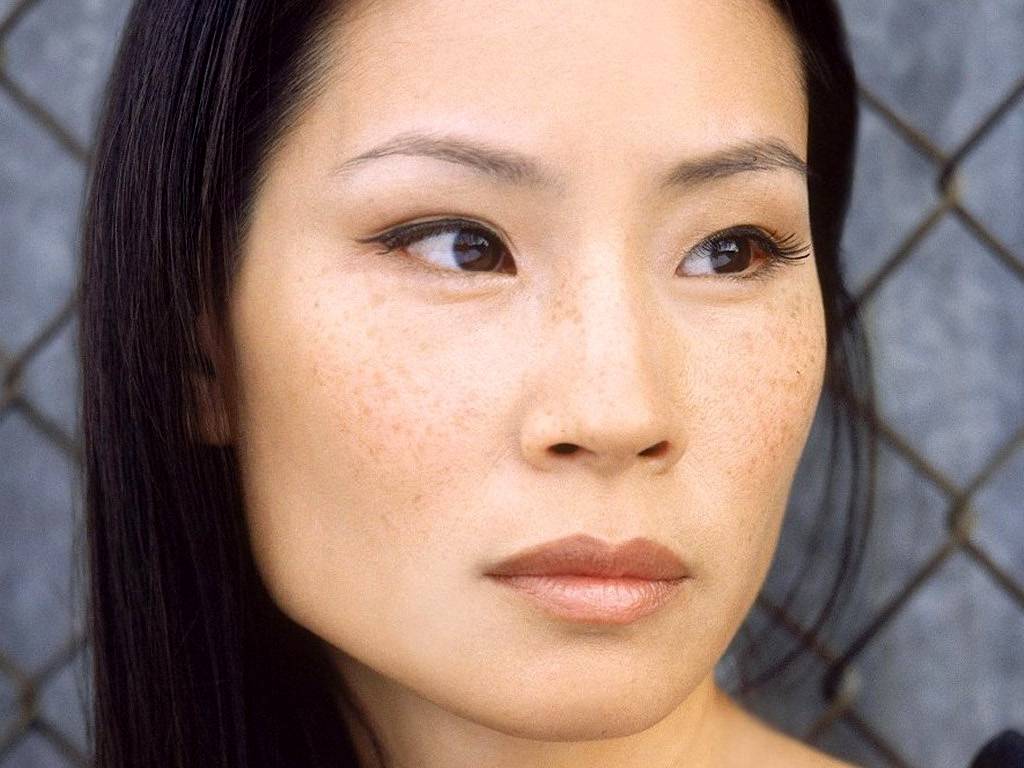 Lucy Liu Nude Pictures 